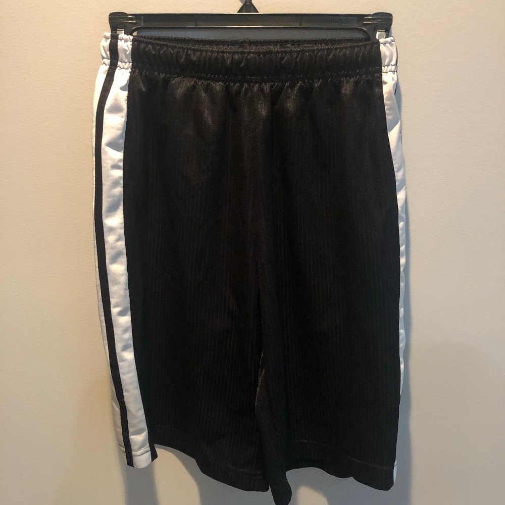 Nike Black Short Men Size Medium